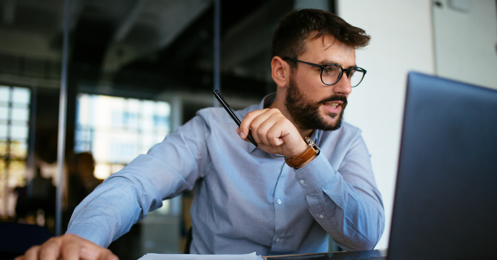 person looking for 4 Best Ways to Start Lowering Your Google Ads CPC