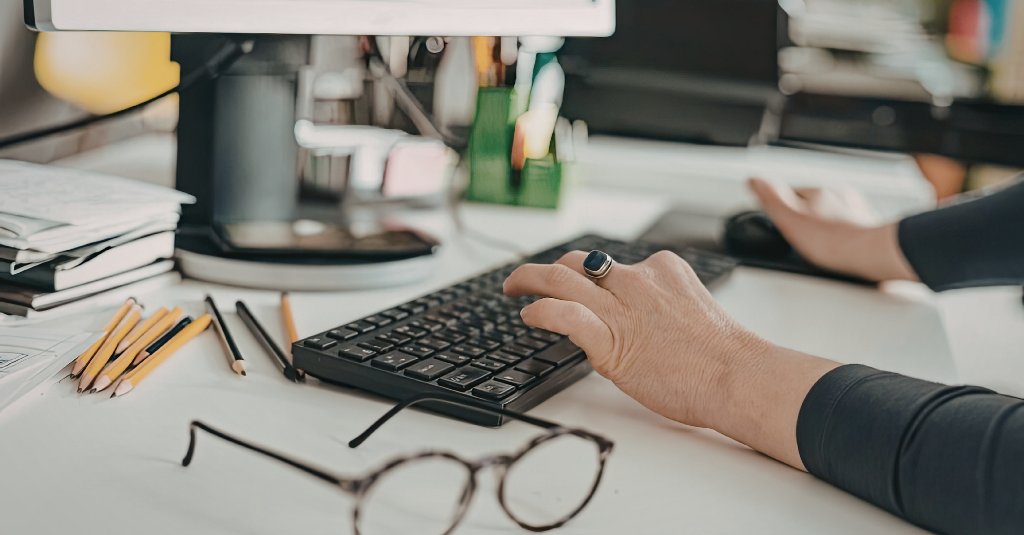 HubSpot vs ActiveCampaign, Zoho, Pipedrive, and Salesforce: The Australian Business Guide (Hubspot Comparison)