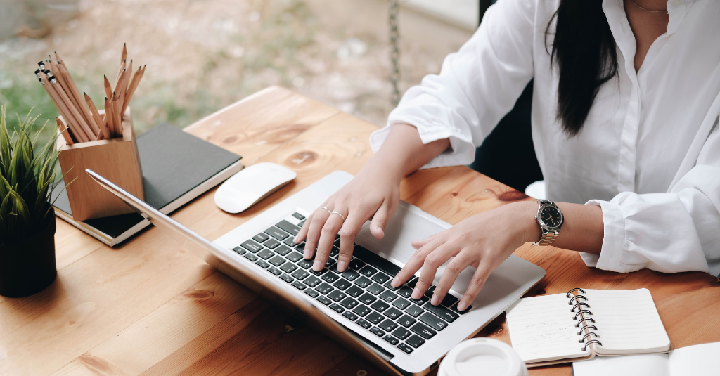 How Do You Manage Customer Data in HubSpot in 2026?